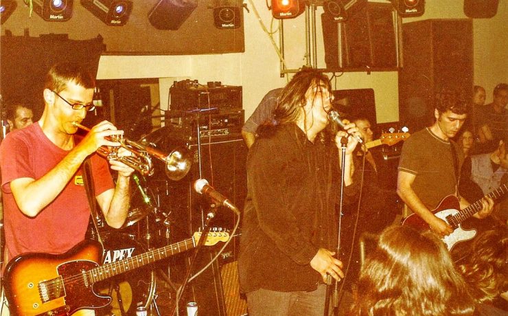 Live - Αφιέρωμα στα Διάφανα Κρίνα: Στις 2 Μαΐου στο Eightball στη Θεσσαλονίκη