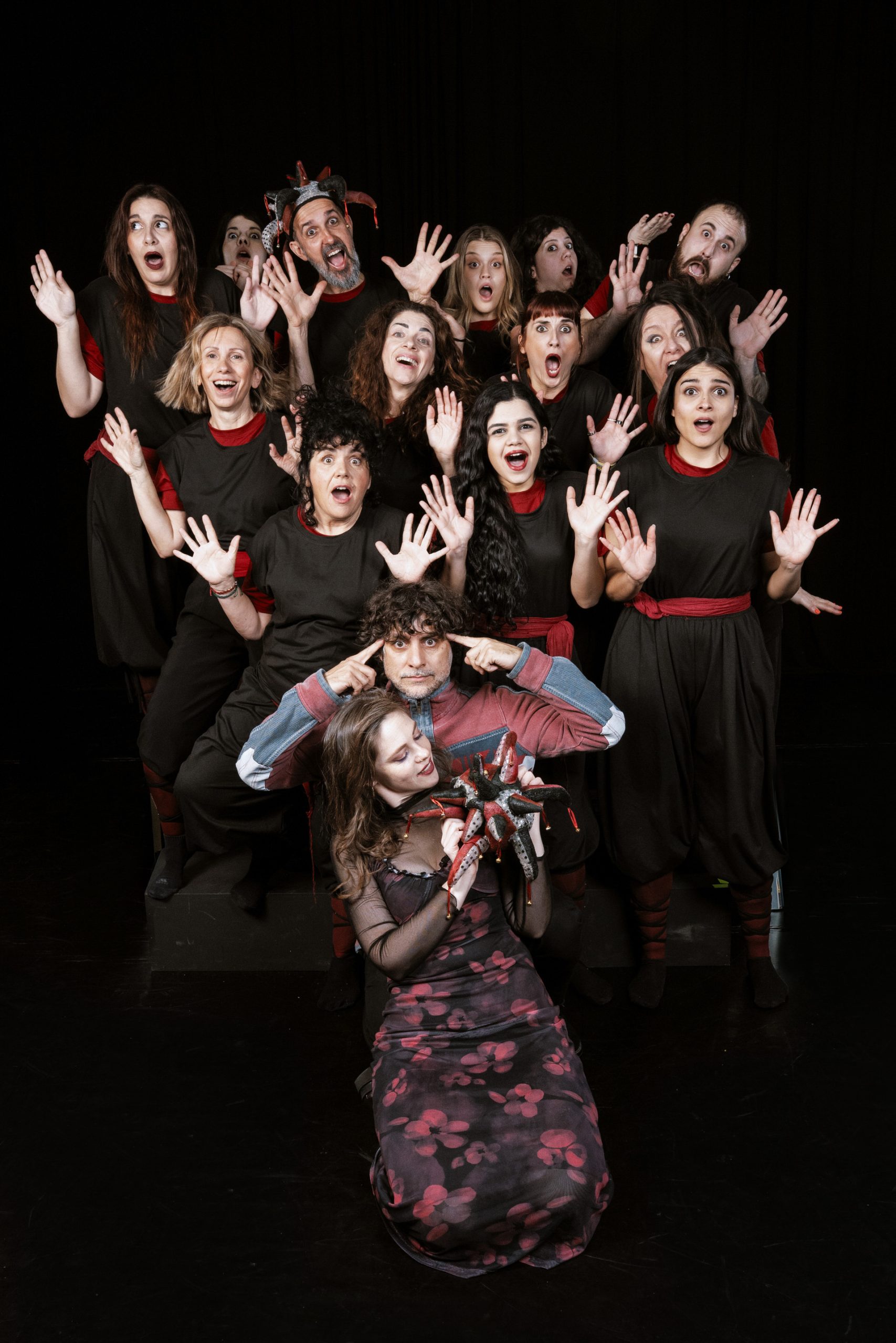 Ο Κώστας Γάκης στο travelgirl.gr: "Σε κάθε μας παράσταση αυτό που αναζητούμε είναι να εμβαθύνουμε στον άνθρωπο και να βρούμε το χαμένο "συν"