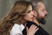 Ο Γιώργος Νικηφόρου Ζερβάκης και η Βιολέτα Ίκαρη στον Σταυρό του Νότου για μια τελευταία παράσταση!