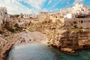 Polignano a Mare: Ένα ταξίδι στο μπαλκόνι της Αδριατικής