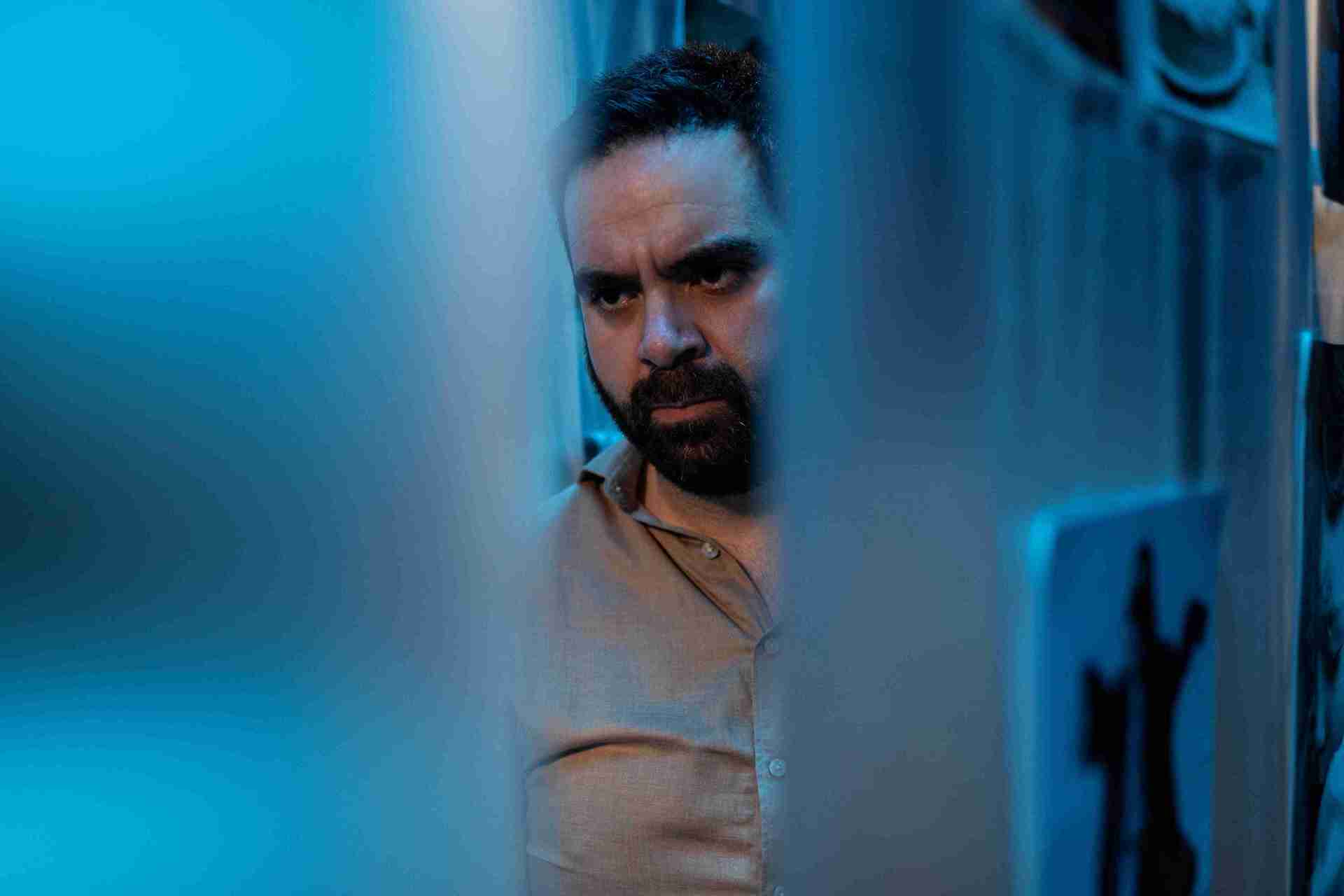 Παράταση παραστάσεων για «το χελιδόνι» του Γκιλιέμ Κλούα σε σκηνοθεσία Γιάννη Αναστασάκη