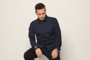 Ο Δημήτρης Μπάσης σε μια ξεχωριστή μουσική παράσταση στην ταράτσα του Θεάτρου Λαμπέτη
