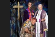 «Η Παναγία των Παρισίων» του Βίκτορος Ουγκό: Η παράσταση συνεχίζεται για δεύτερη χρονιά