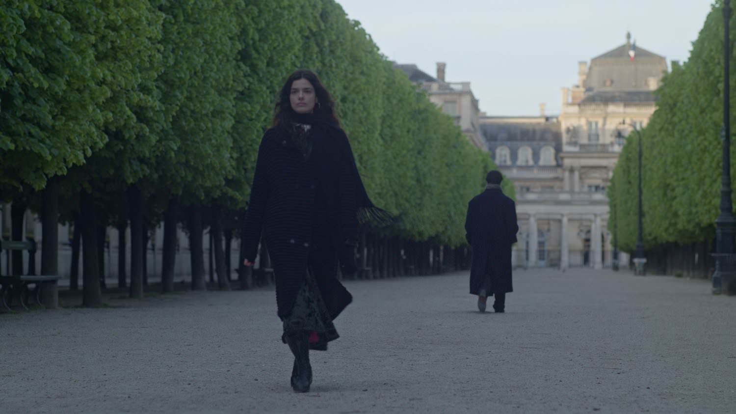 Η νέα κινηματογραφική όπερα παστίτσιο À Paris tous les deux ταξιδεύει στην Ελλάδα