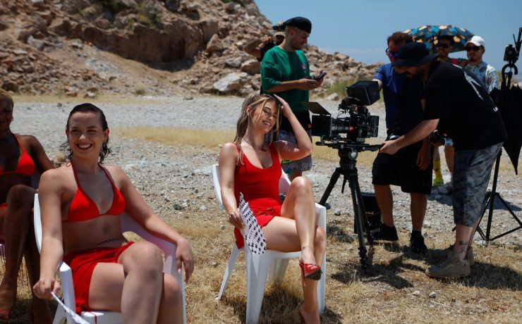 «Athena Manoukian x Foivos: Το “MASAii” γίνεται το απόλυτο hit του καλοκαιριού με διεθνή αέρα»