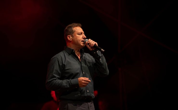 Ο Κώστας Τριανταφυλλίδης & το "Ένα όνειρο, μια ιστορία" στο Βεάκειο Θέατρο Πειραιά στις 23 Σεπτεμβρίου