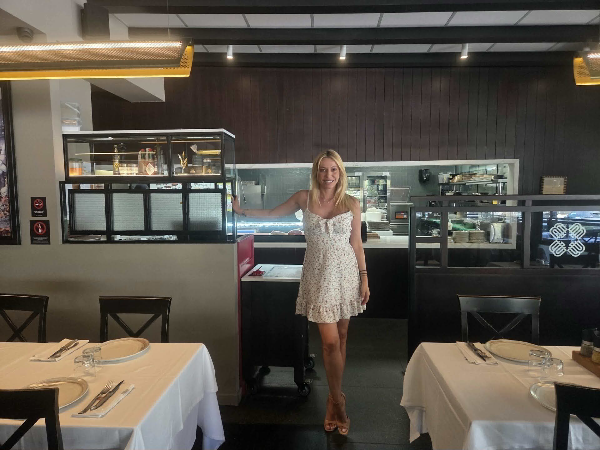 Το Basegrill της Γλυφάδας είναι ο ναός της κρεατοφαγίας στα Νότια Προάστια