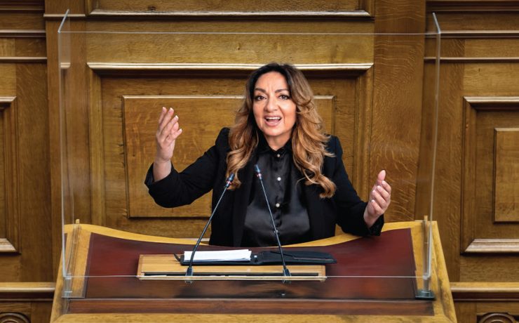 "Αλλά αυτοί είστε" της Σοφίας Μουτίδου στο Θέατρο Μικρό Παλλάς