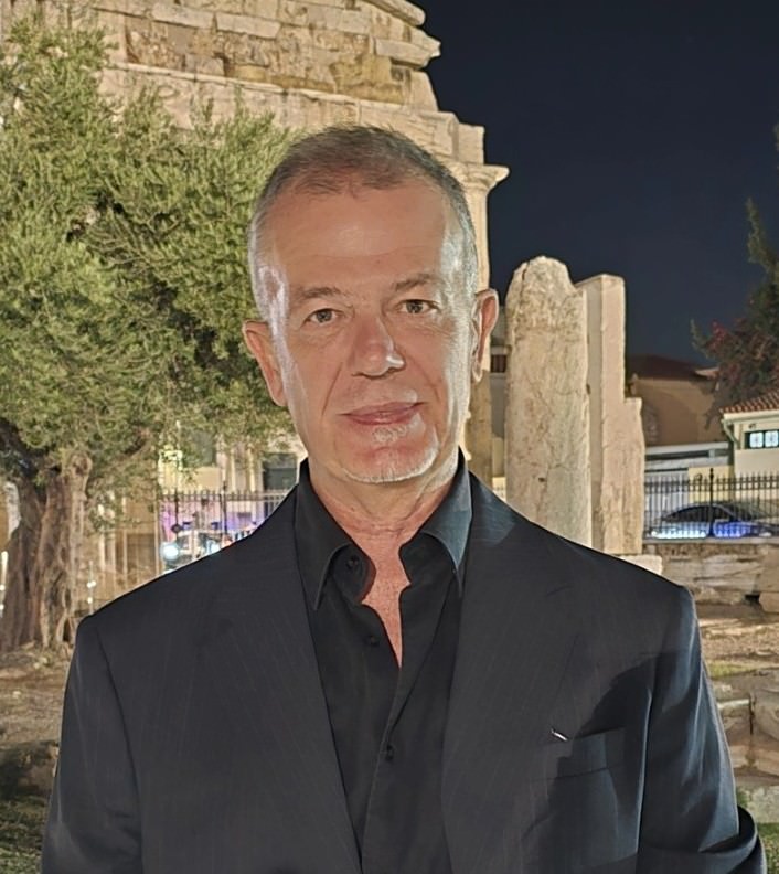 "Ο τουρισμός δεν αναπτύσσεται με likes": Μια συνέντευξη για την «διαχείριση προορισμών» με τον Κωνσταντίνο Μαρινάκο