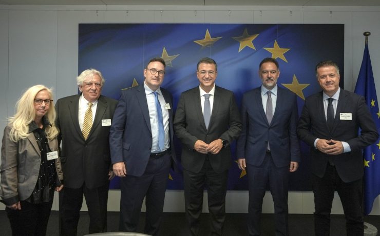 Συνάντηση Τζιτζικώστα με Βασιλικό και ΞΕΕ