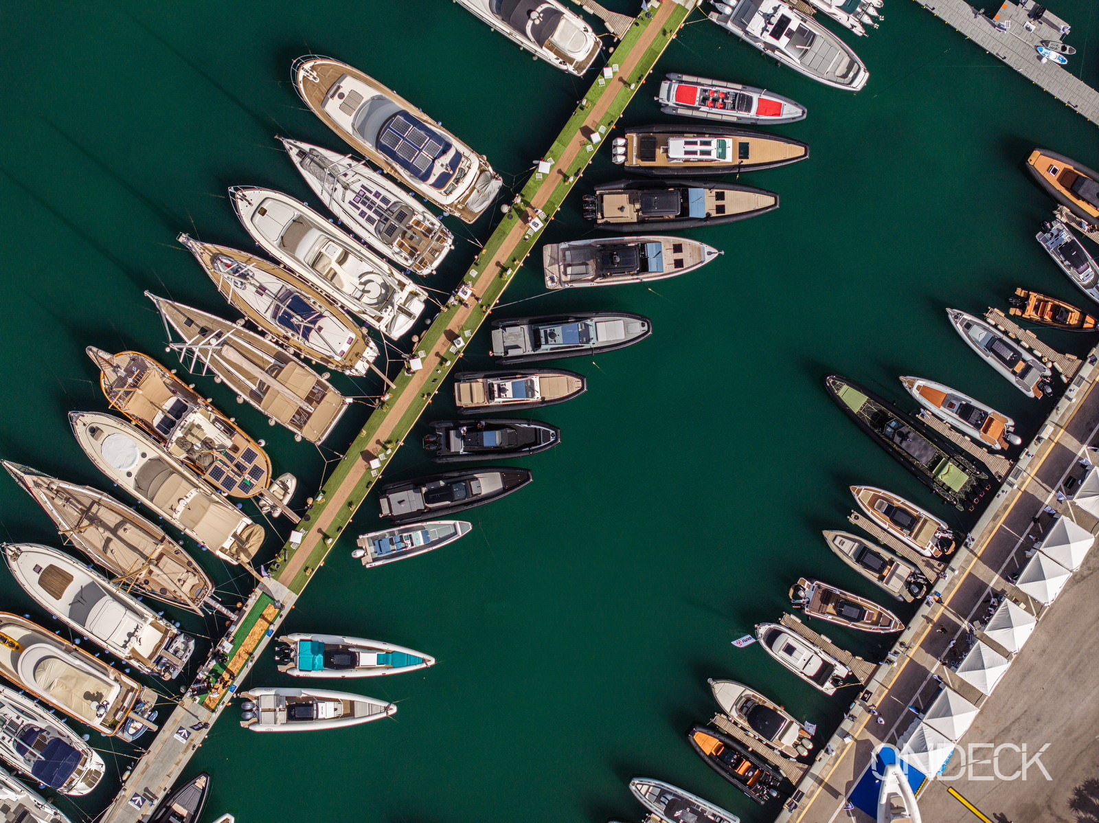 Μία ανάσα πριν από το 6ο Olympic Yacht Show: Η αντίστροφη μέτρηση έχει ξεκινήσει