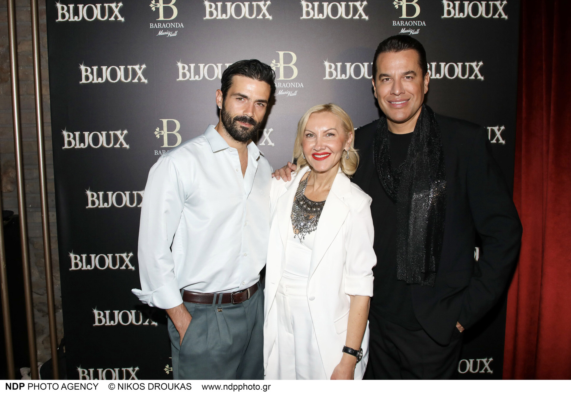 Avant-première για το cabaret dinner show «BIJOUX» στο ανανεωμένο Baraonda Cabaret Dinner Club!