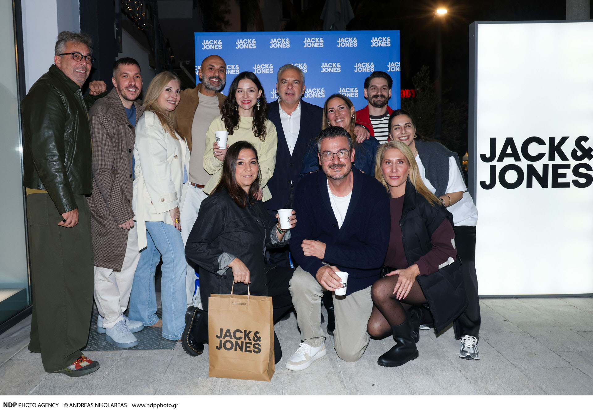 “JACK&JONES”: Μια νέα εποχή ξεκινά στο Χαλάνδρι με ένα λαμπερό Grand Opening Party!