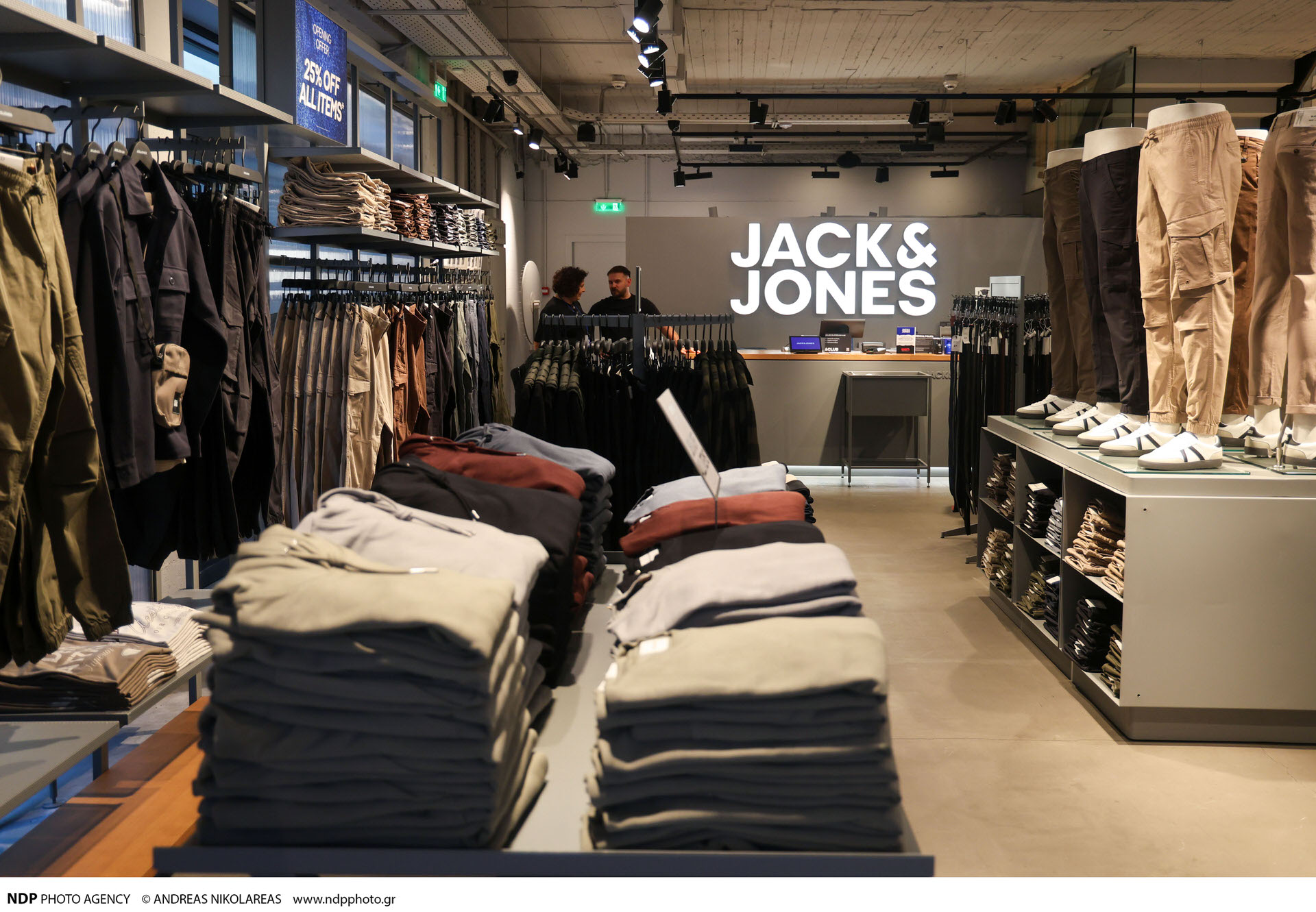 “JACK&JONES”: Μια νέα εποχή ξεκινά στο Χαλάνδρι με ένα λαμπερό Grand Opening Party!