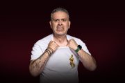 «ΝΕΥΡΑ»: Η νέα σατιρική  παράσταση του Λούη Πατσαλίδη στο Stage 7